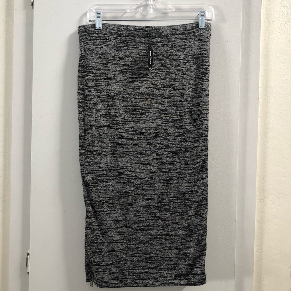 Express Side Zip Midi Skirt - Medium